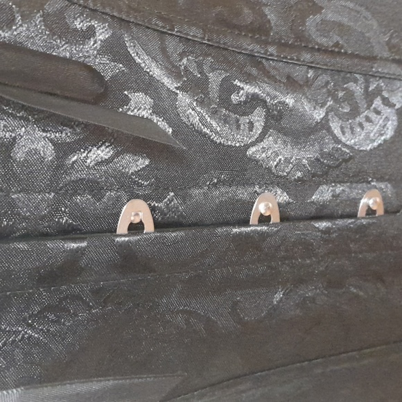 Black ruffled top jacquard corset - Picture 3 of 3